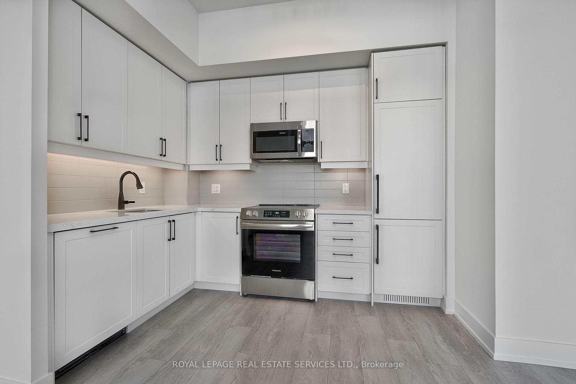 Photo 21 of Unit 821, 2450 Old Bronte Road, Oakville, Westmount — HOMEH