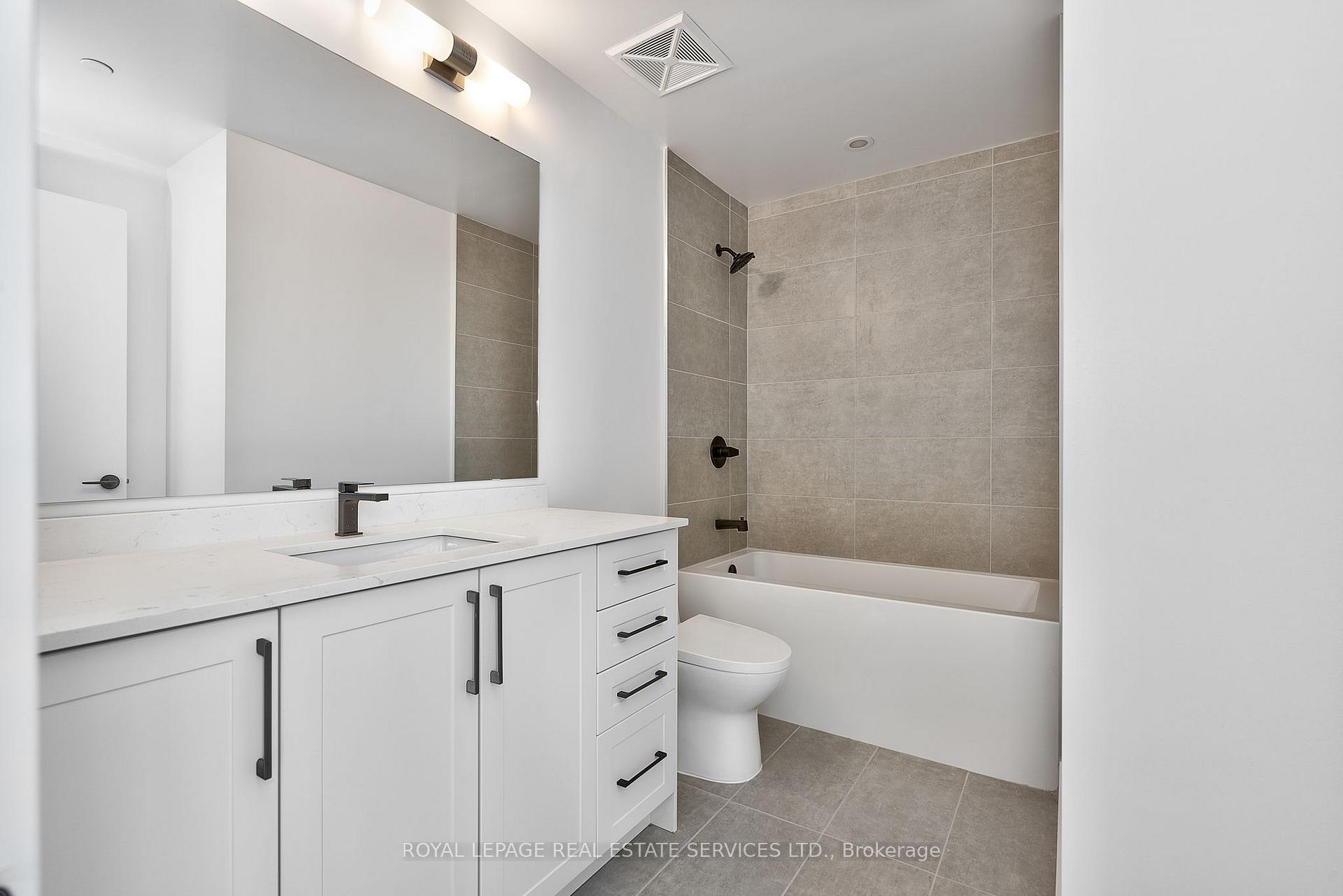 Photo 15 of Unit 821, 2450 Old Bronte Road, Oakville, Westmount — HOMEH