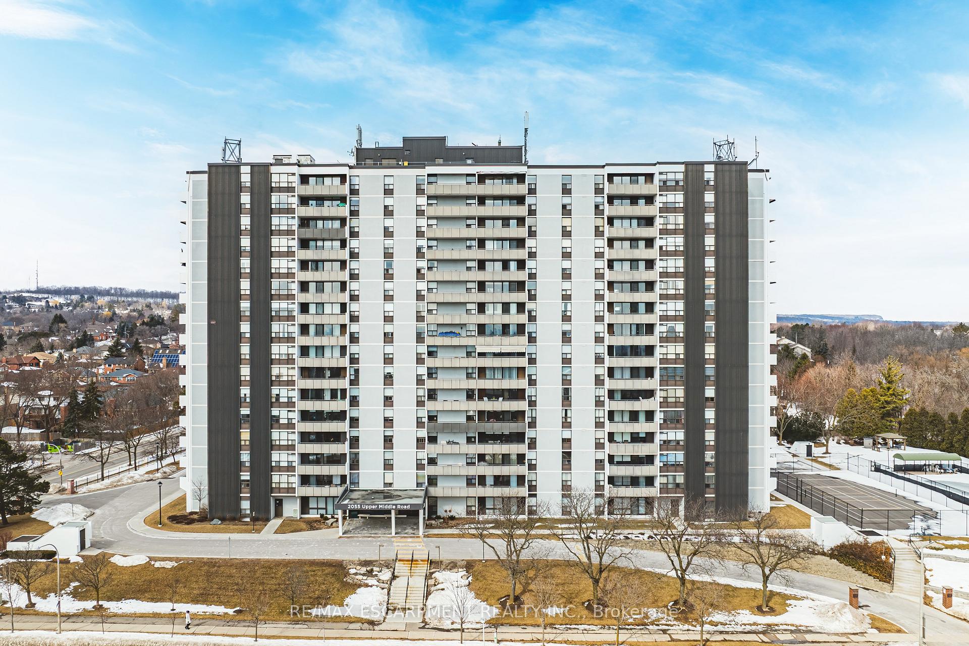 Photo 1 of Unit 808, 2055 Upper Middle Road, Burlington, Brant Hills — HOMEH