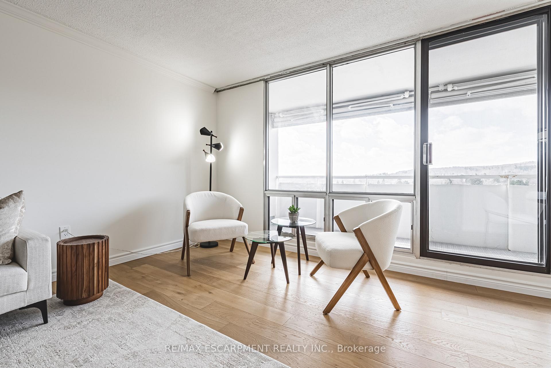 Photo 6 of Unit 808, 2055 Upper Middle Road, Burlington, Brant Hills — HOMEH