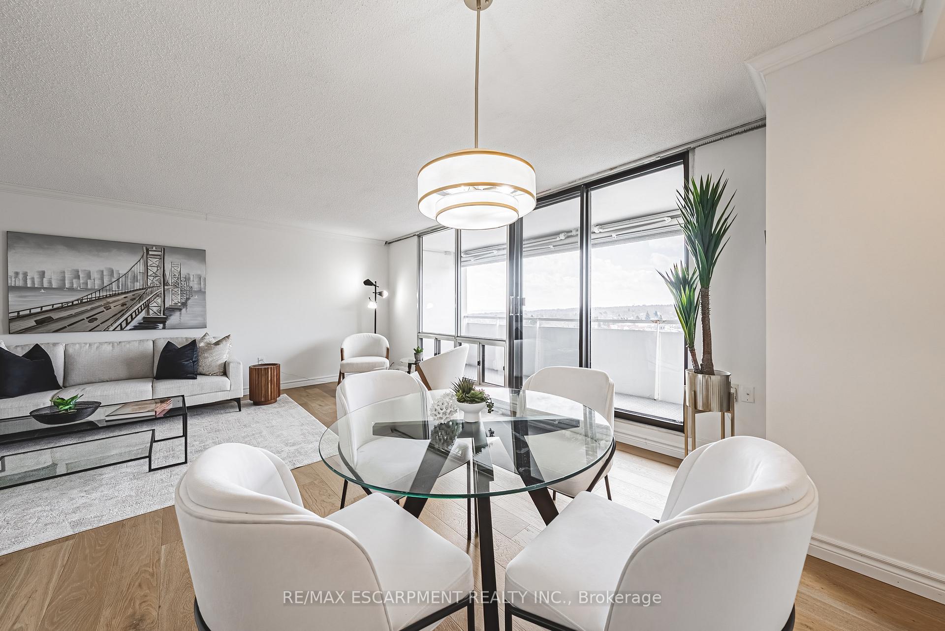 Photo 8 of Unit 808, 2055 Upper Middle Road, Burlington, Brant Hills — HOMEH