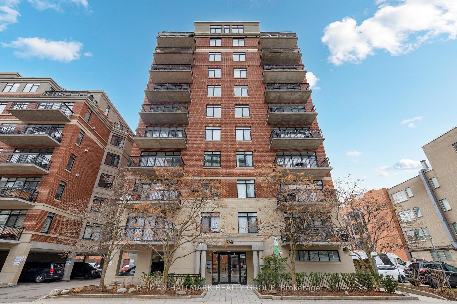 Front of Unit 602, 374 Cooper Street