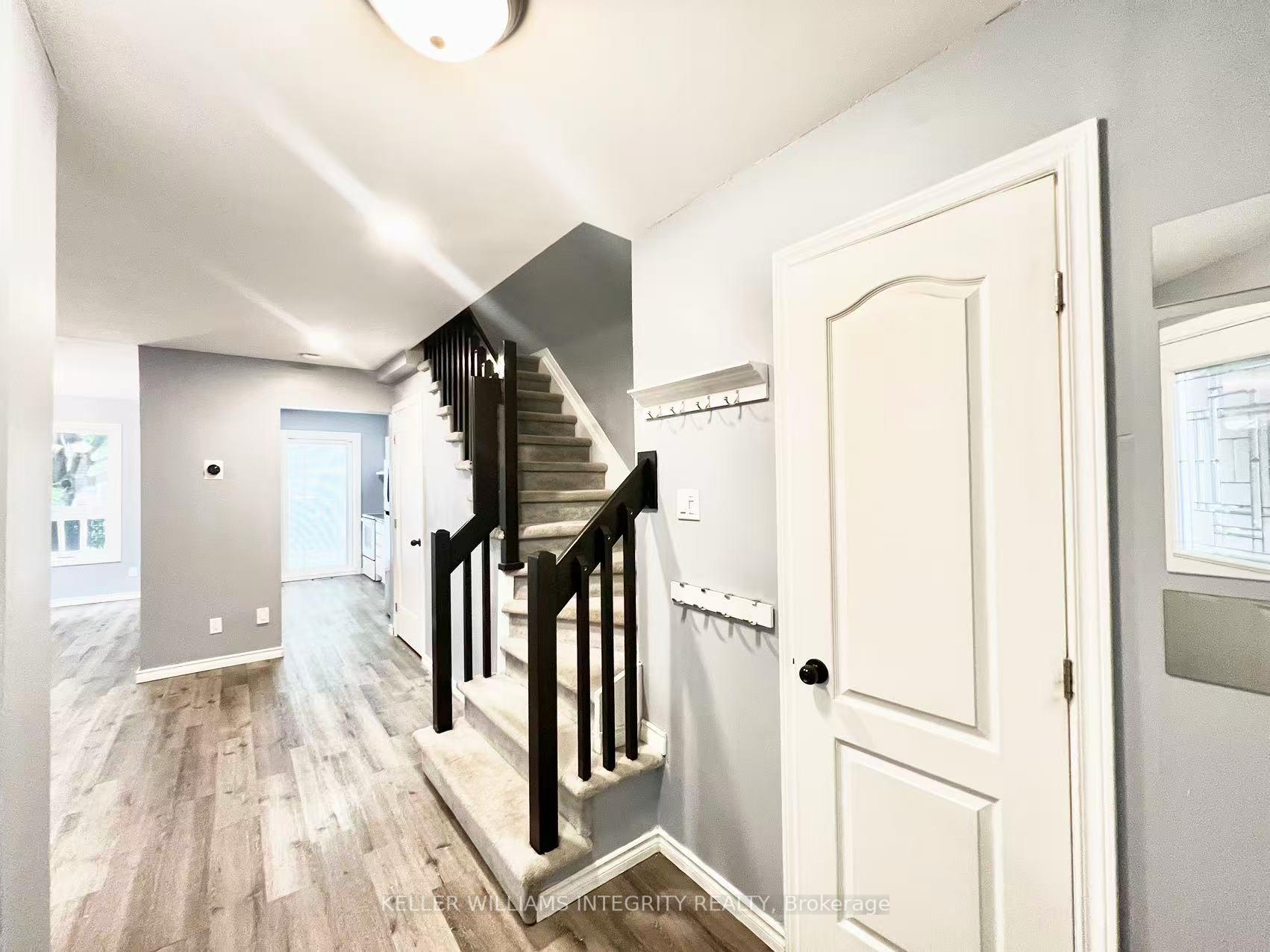 Photo 6 of 106 Whitegate Crescent, Ottawa, Barrhaven - Longfields — HOMEH