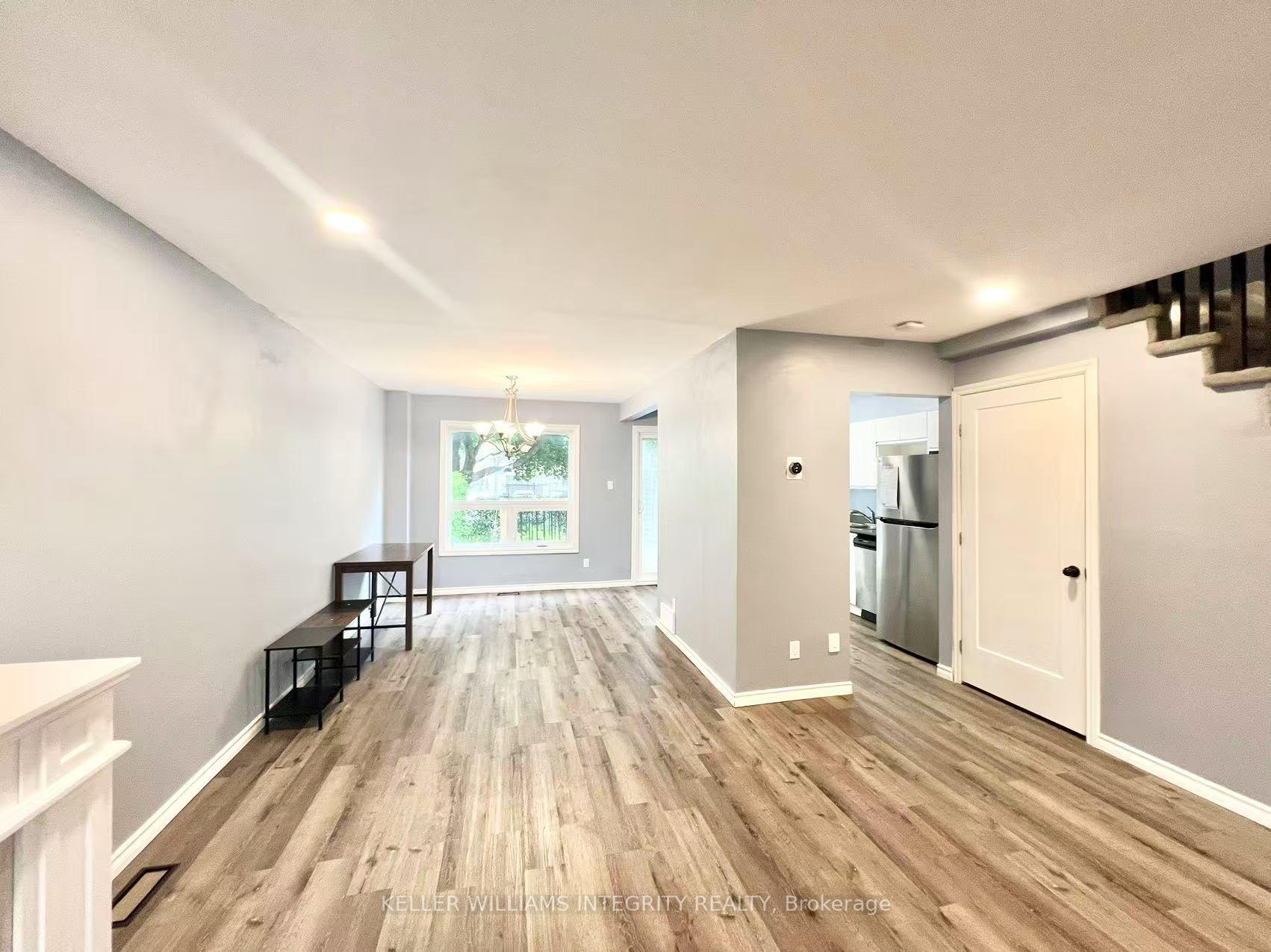 Photo 12 of 106 Whitegate Crescent, Ottawa, Barrhaven - Longfields — HOMEH