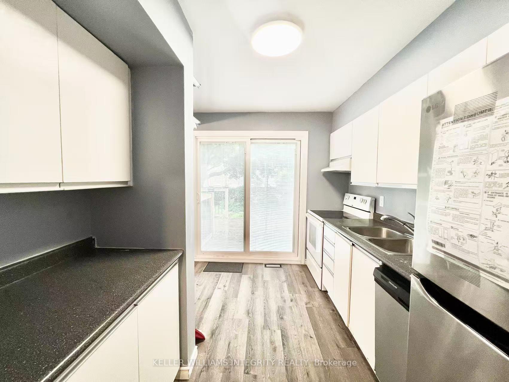 Photo 18 of 106 Whitegate Crescent, Ottawa, Barrhaven - Longfields — HOMEH