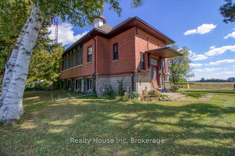 Photo 5 of 21871 Victoria Road, Chatham-Kent, Thamesville — HOMEH