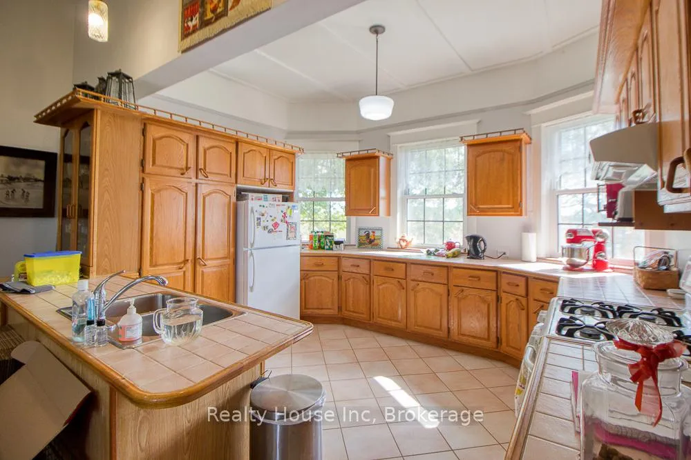 Photo 16 of 21871 Victoria Road, Chatham-Kent, Thamesville — HOMEH