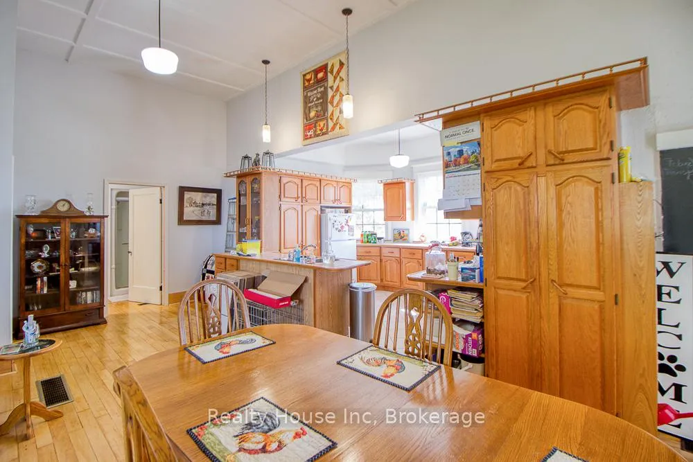Photo 18 of 21871 Victoria Road, Chatham-Kent, Thamesville — HOMEH