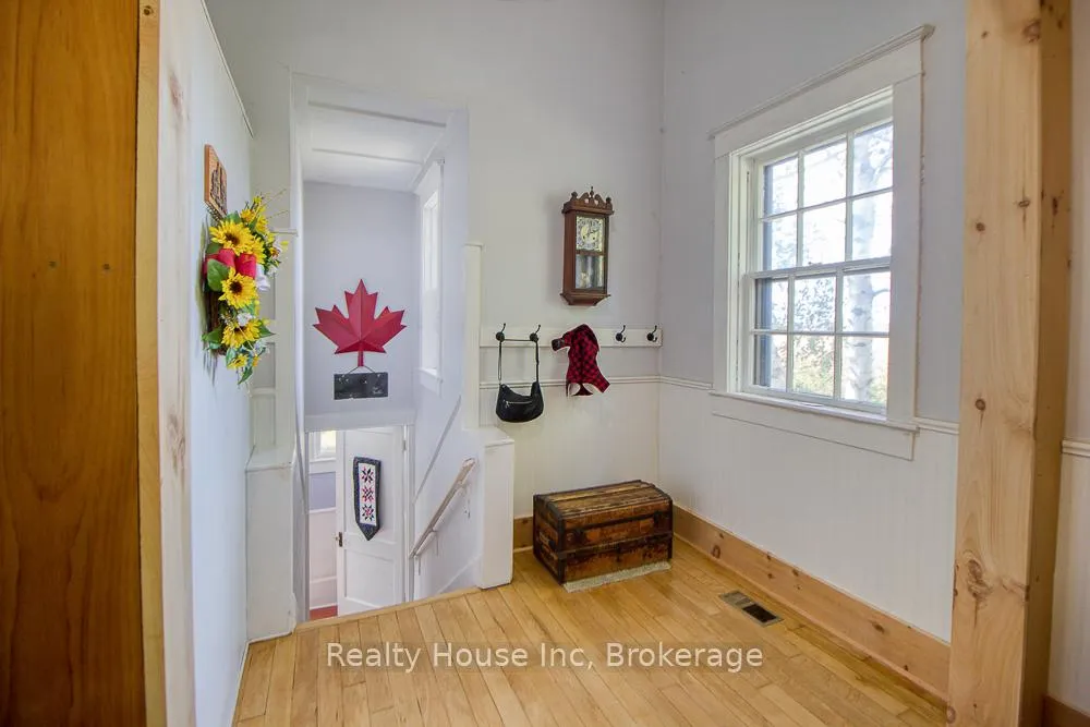 Photo 20 of 21871 Victoria Road, Chatham-Kent, Thamesville — HOMEH