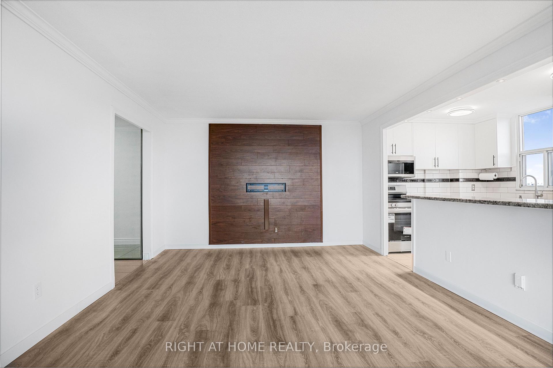 Photo 4 of Unit 1503, 60 Pavane Linkway, Toronto, Flemingdon Park — HOMEH