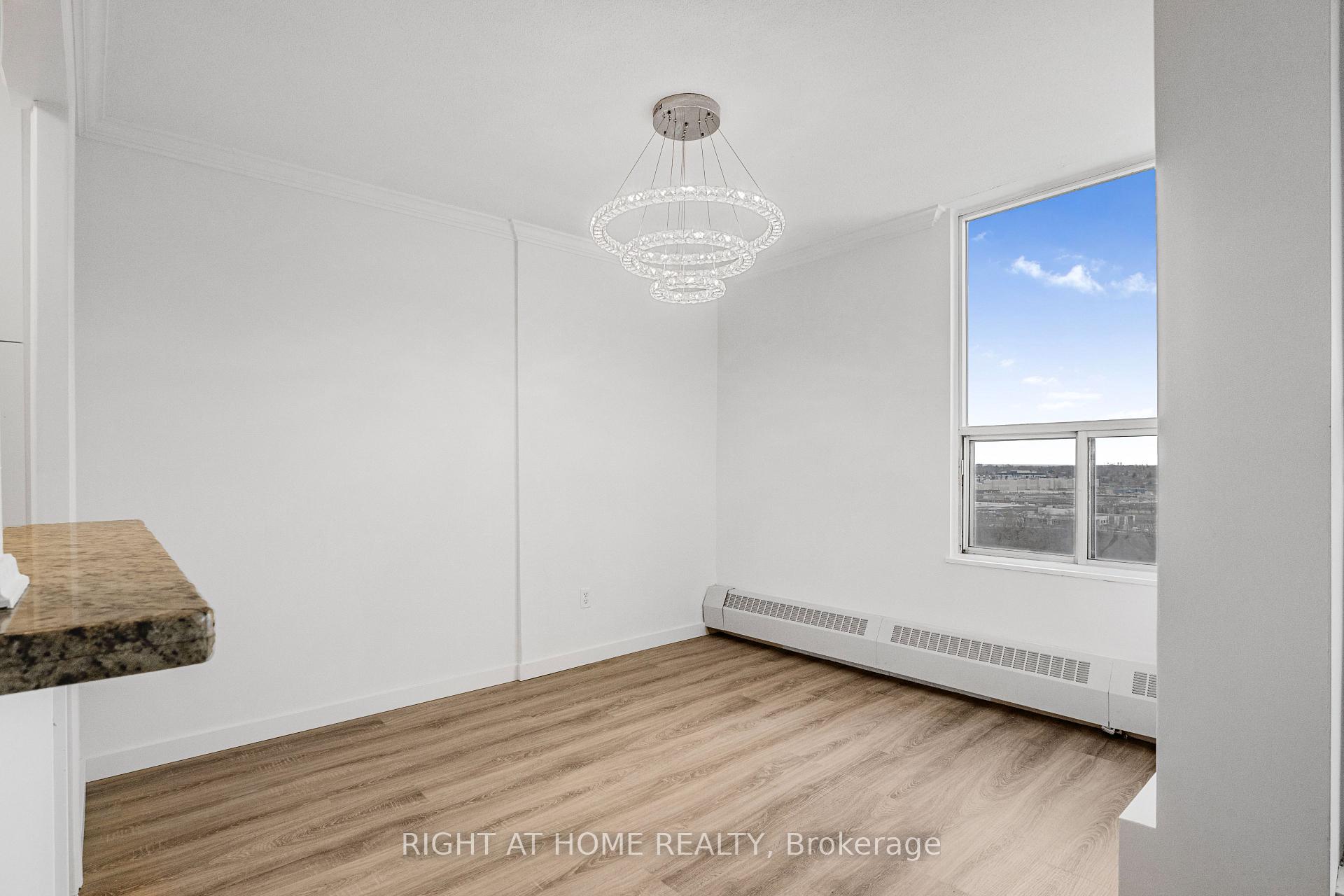Photo 6 of Unit 1503, 60 Pavane Linkway, Toronto, Flemingdon Park — HOMEH