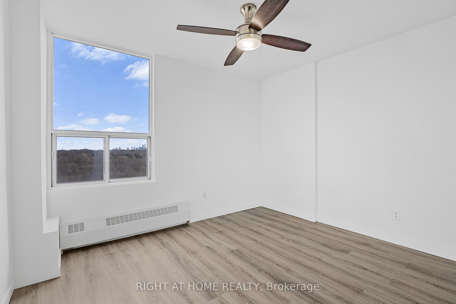 Photo 10 of Unit 1503, 60 Pavane Linkway, Toronto, Flemingdon Park — HOMEH