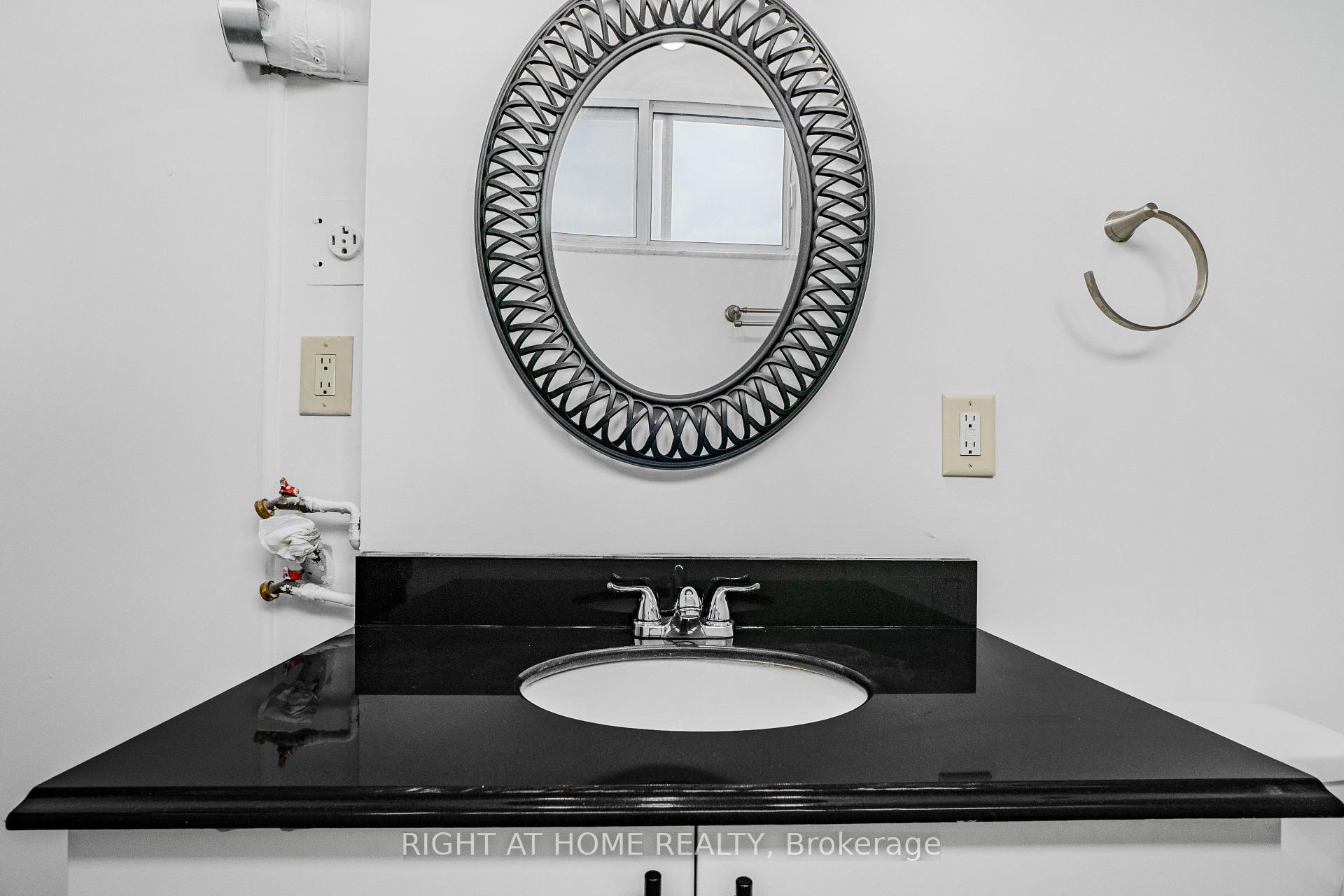 Photo 17 of Unit 1503, 60 Pavane Linkway, Toronto, Flemingdon Park — HOMEH