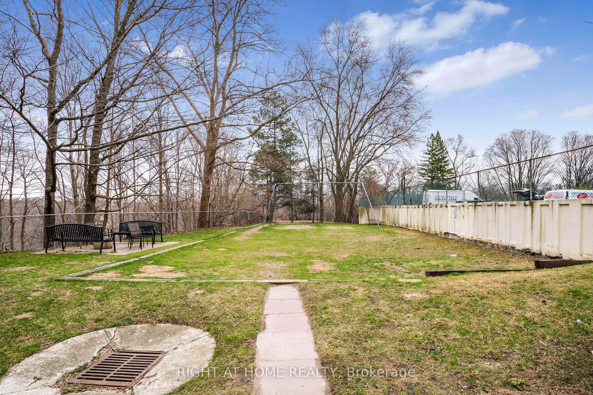 Photo 29 of Unit 1503, 60 Pavane Linkway, Toronto, Flemingdon Park — HOMEH