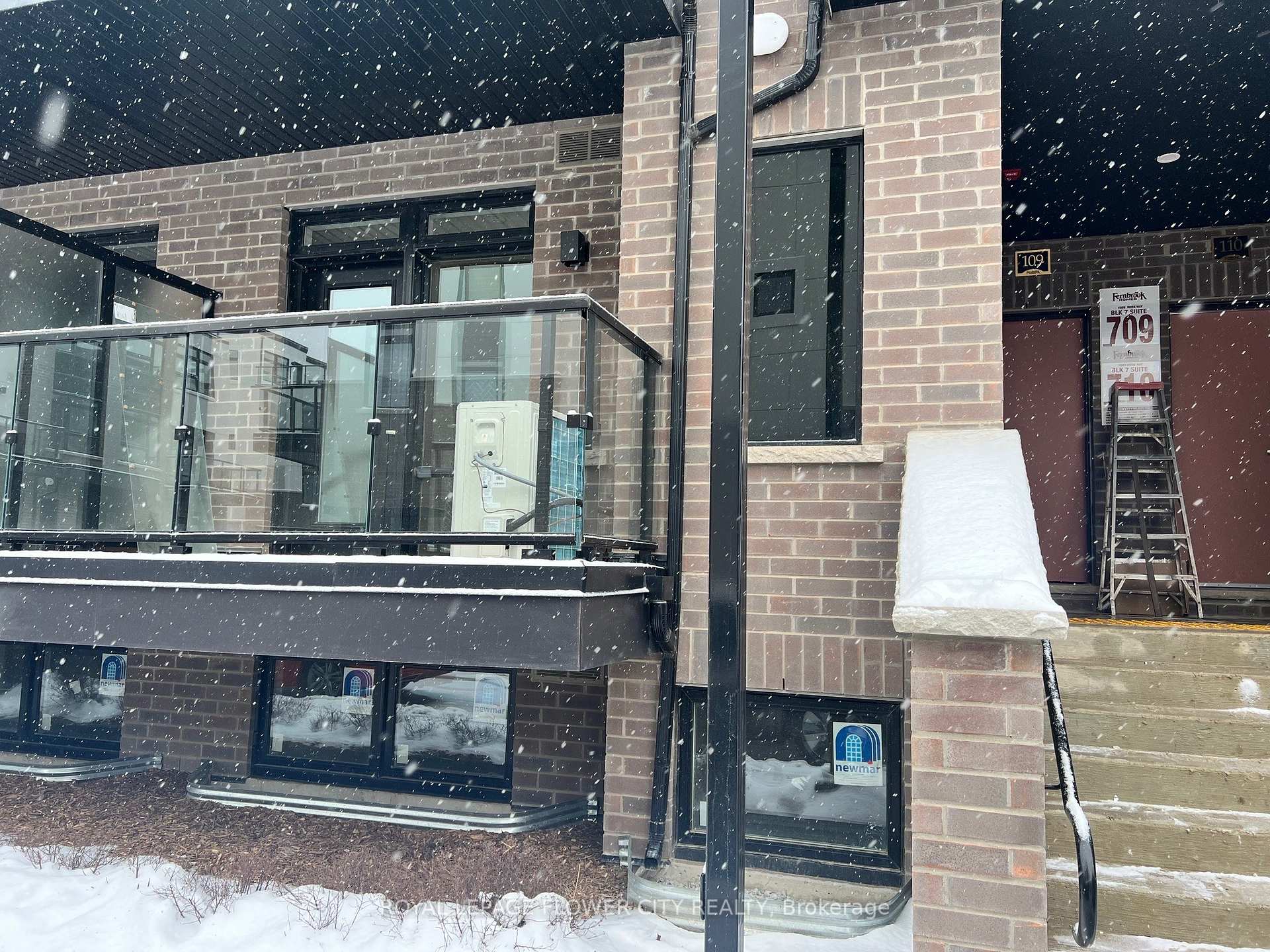 Front of Unit 107, 1589 Rose Way