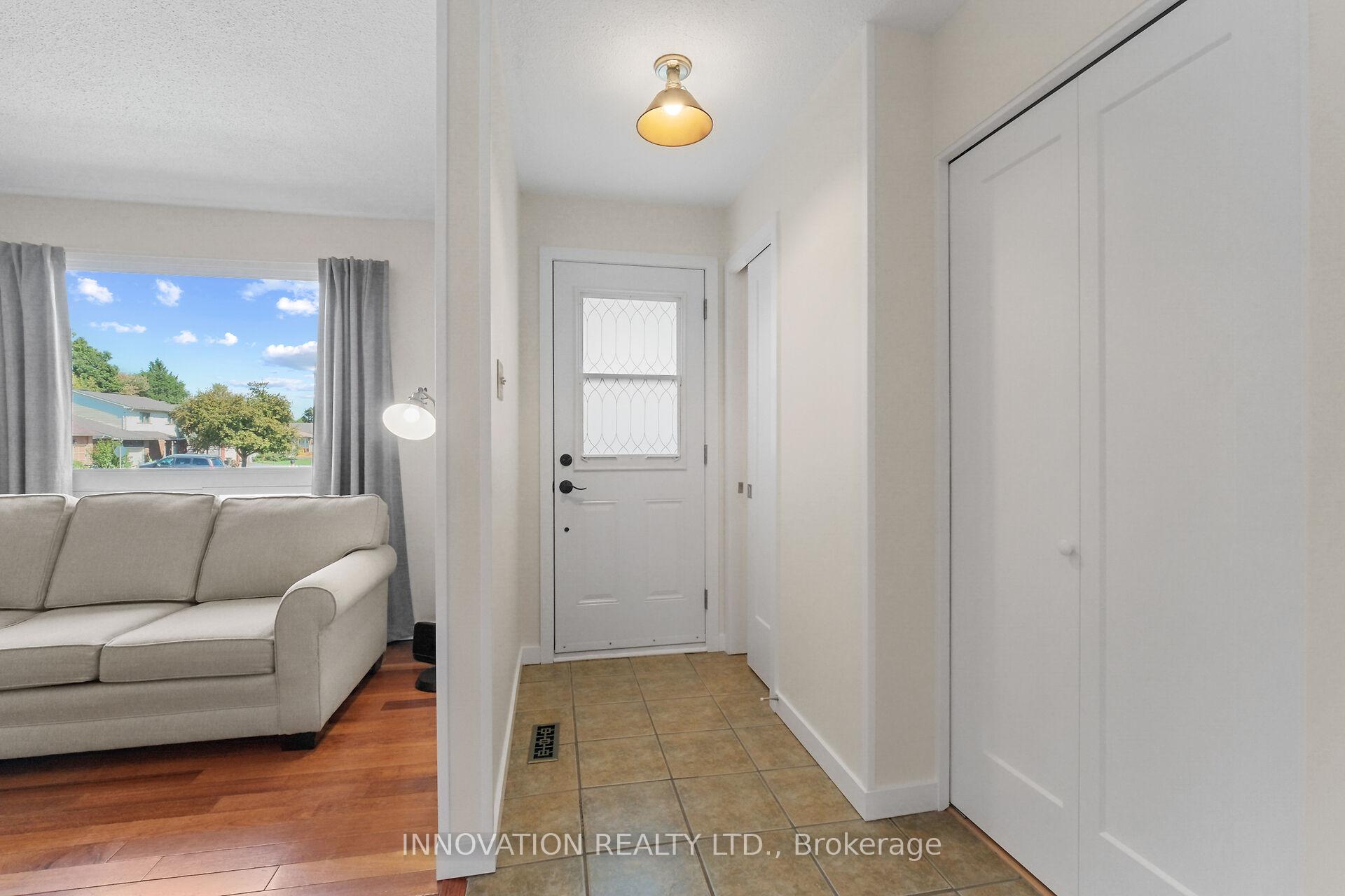 Photo 4 of Unit 60, 6247 Sundown Crescent, Ottawa, Convent Glen South — HOMEH