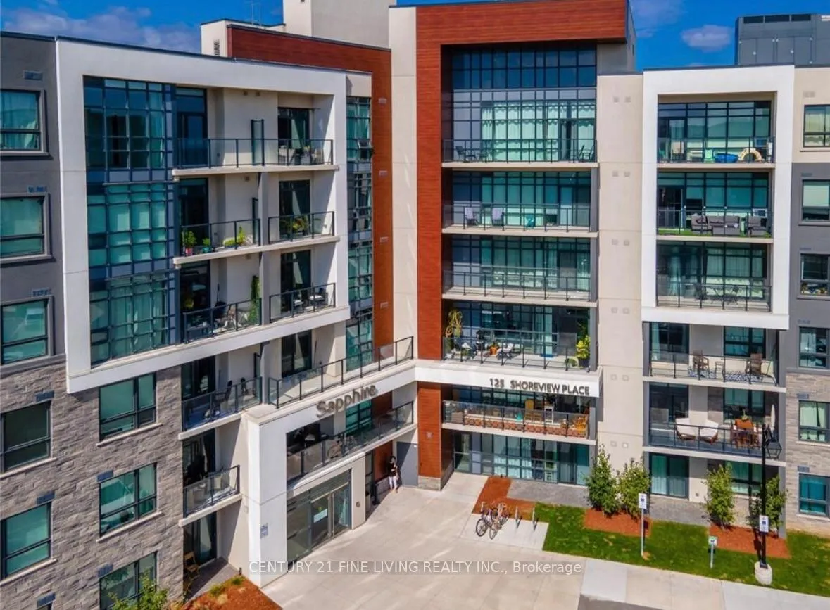 Photo 3 of Unit 326, 125 Shoreview Place, Hamilton, Lakeshore — HOMEH
