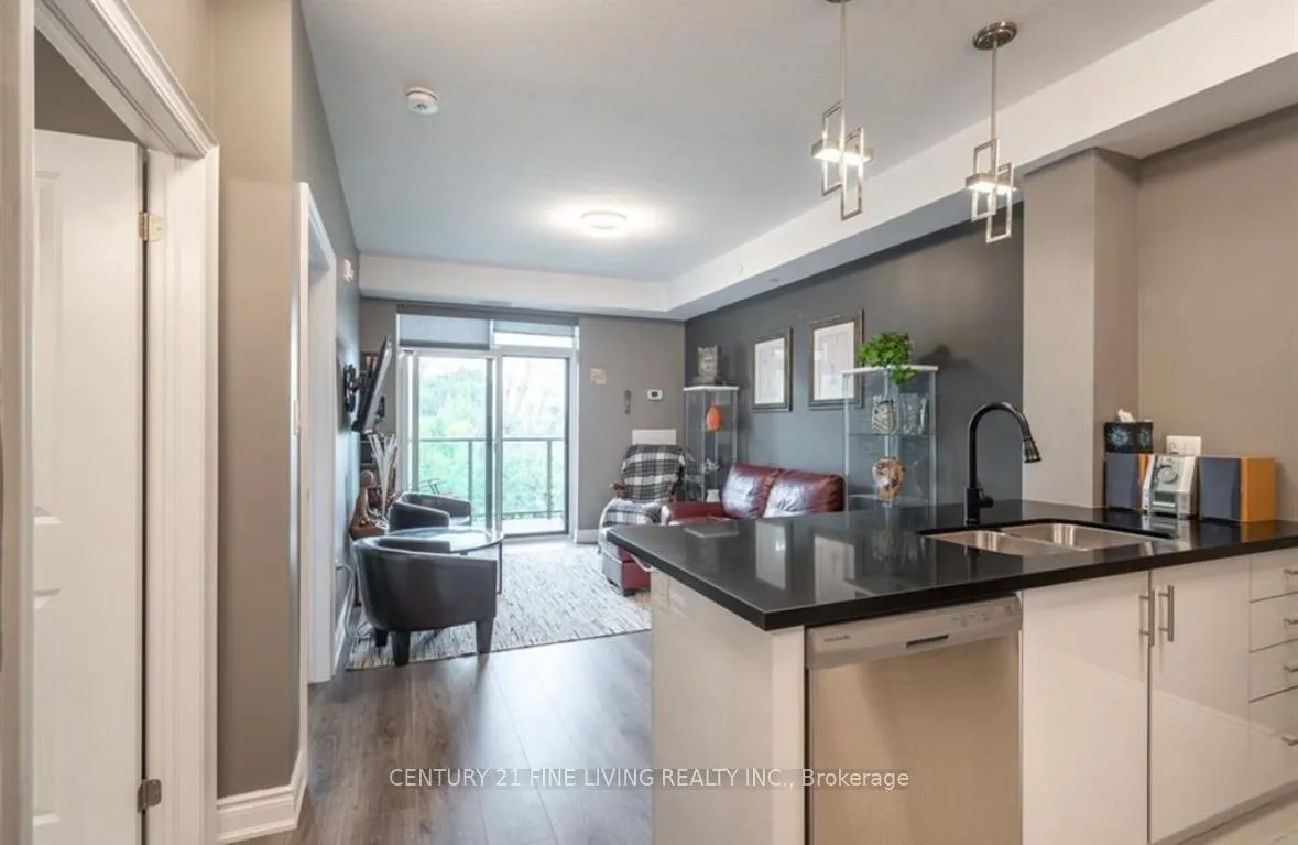 Photo 6 of Unit 326, 125 Shoreview Place, Hamilton, Lakeshore — HOMEH