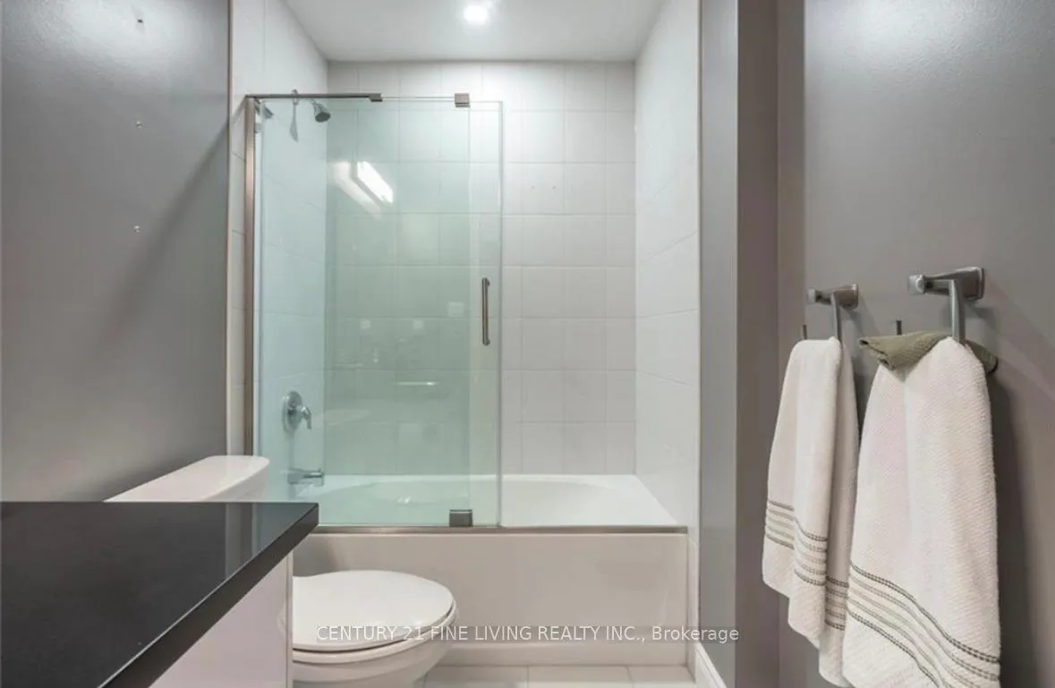 Photo 10 of Unit 326, 125 Shoreview Place, Hamilton, Lakeshore — HOMEH
