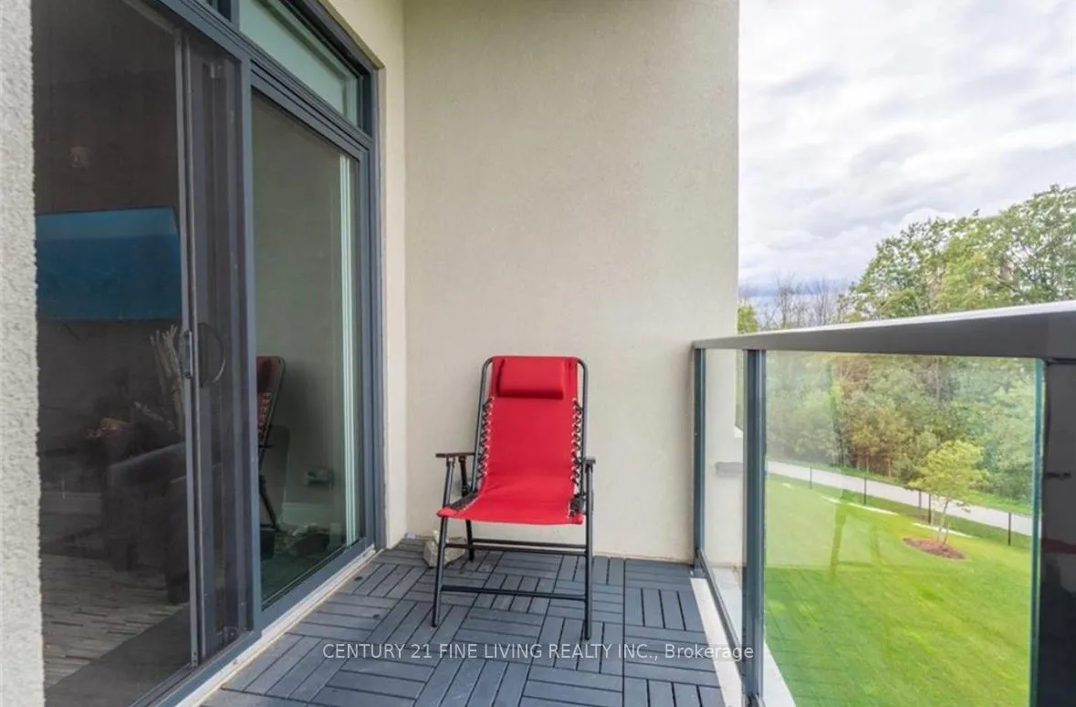 Photo 13 of Unit 326, 125 Shoreview Place, Hamilton, Lakeshore — HOMEH