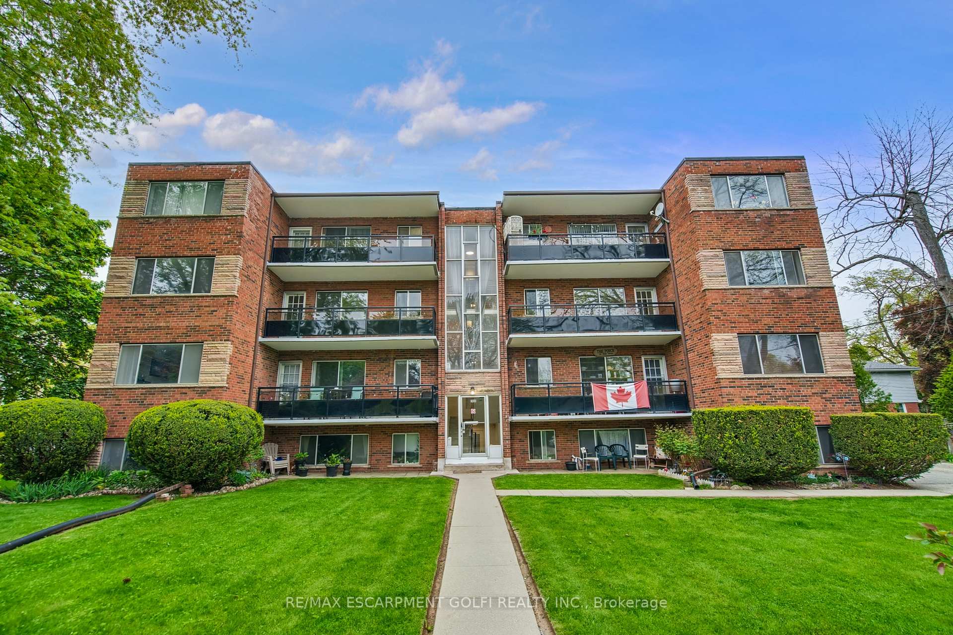Photo 1 of Unit 6, 2433 First Street, Burlington, Brant — HOMEH