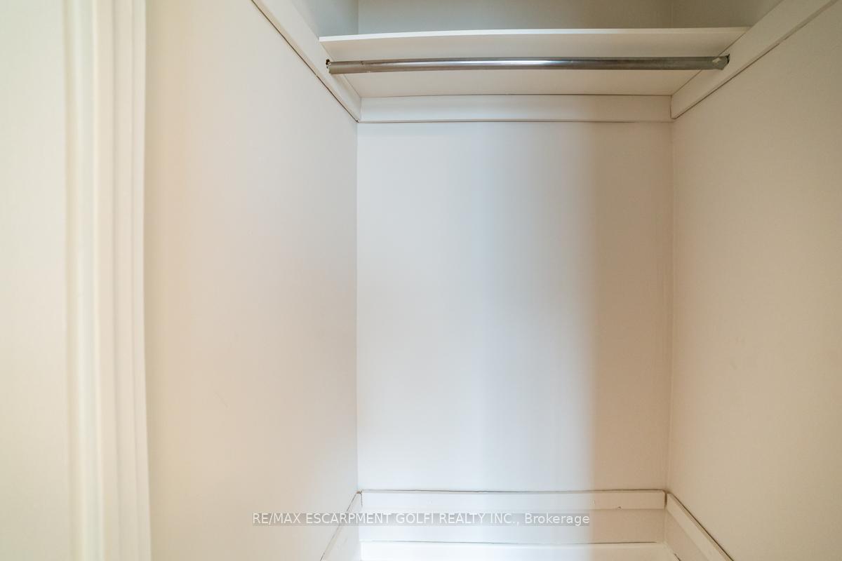 Photo 19 of Unit 6, 2433 First Street, Burlington, Brant — HOMEH