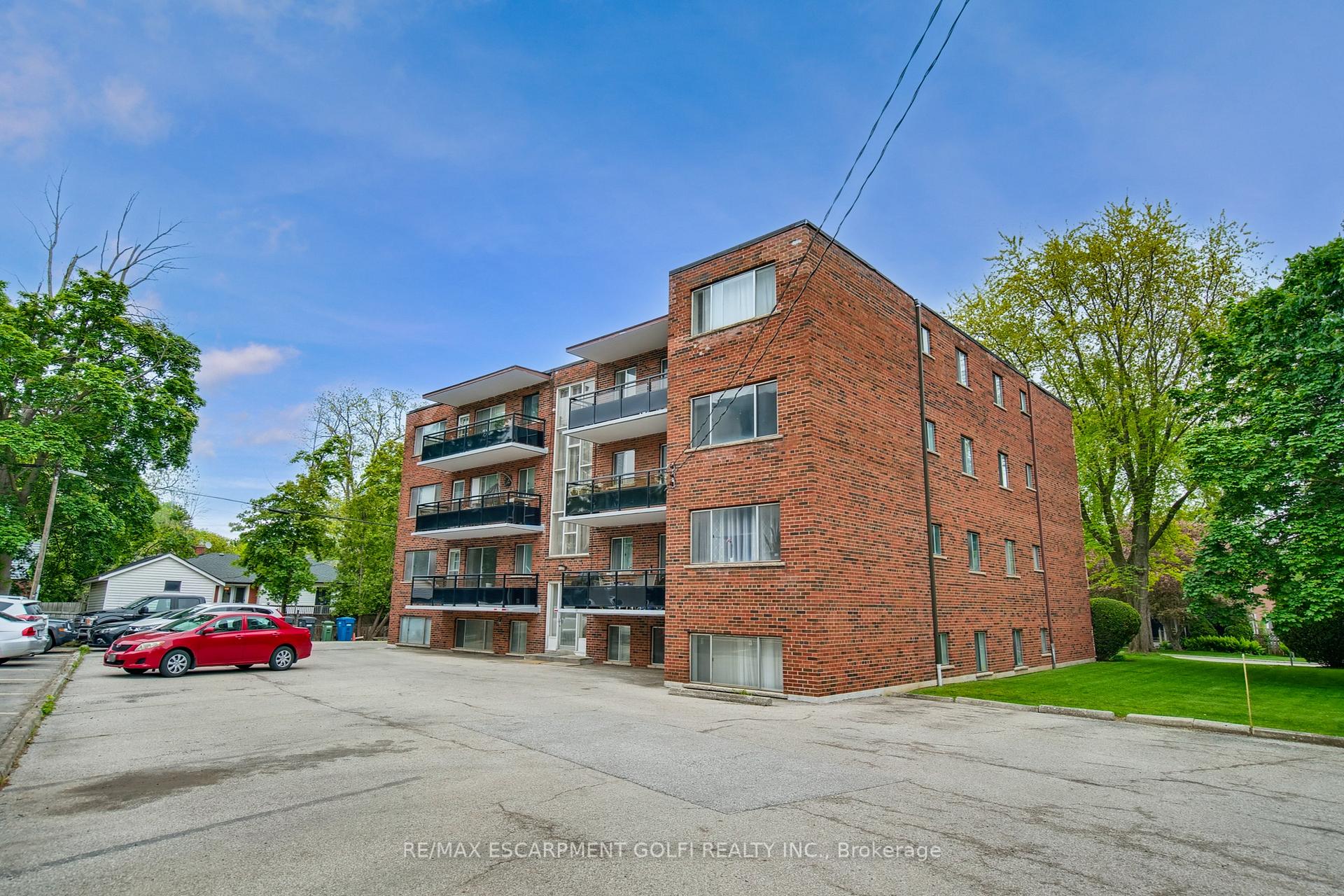 Photo 24 of Unit 6, 2433 First Street, Burlington, Brant — HOMEH