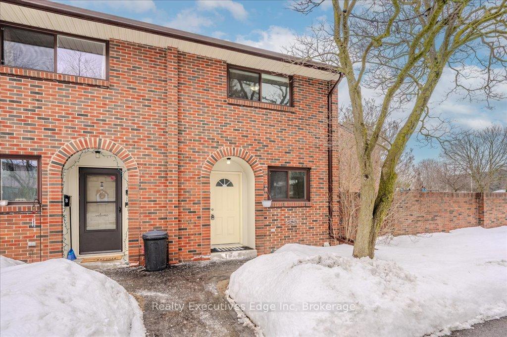 Photo 2 of Unit 7, 41 Rhonda Road, Guelph, Willow West/Sugarbush/West Acres — HOMEH
