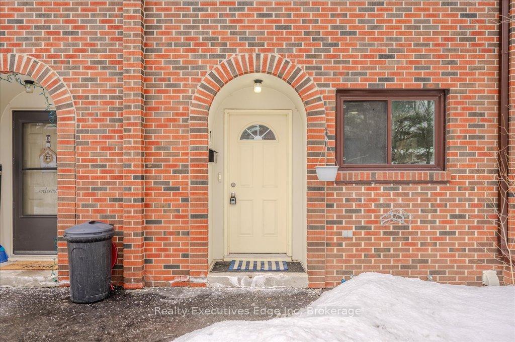 Photo 5 of Unit 7, 41 Rhonda Road, Guelph, Willow West/Sugarbush/West Acres — HOMEH