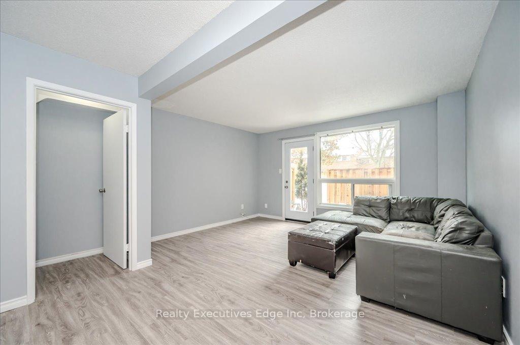 Photo 7 of Unit 7, 41 Rhonda Road, Guelph, Willow West/Sugarbush/West Acres — HOMEH
