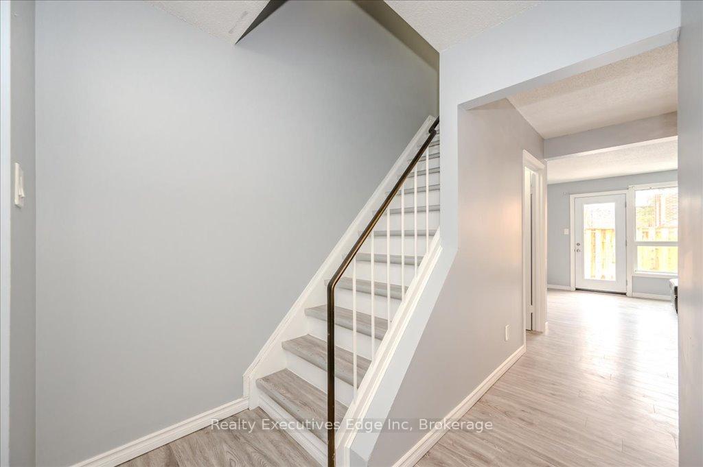 Photo 14 of Unit 7, 41 Rhonda Road, Guelph, Willow West/Sugarbush/West Acres — HOMEH