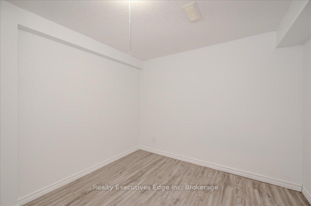 Photo 25 of Unit 7, 41 Rhonda Road, Guelph, Willow West/Sugarbush/West Acres — HOMEH