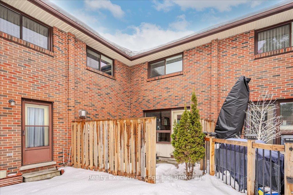 Photo 33 of Unit 7, 41 Rhonda Road, Guelph, Willow West/Sugarbush/West Acres — HOMEH