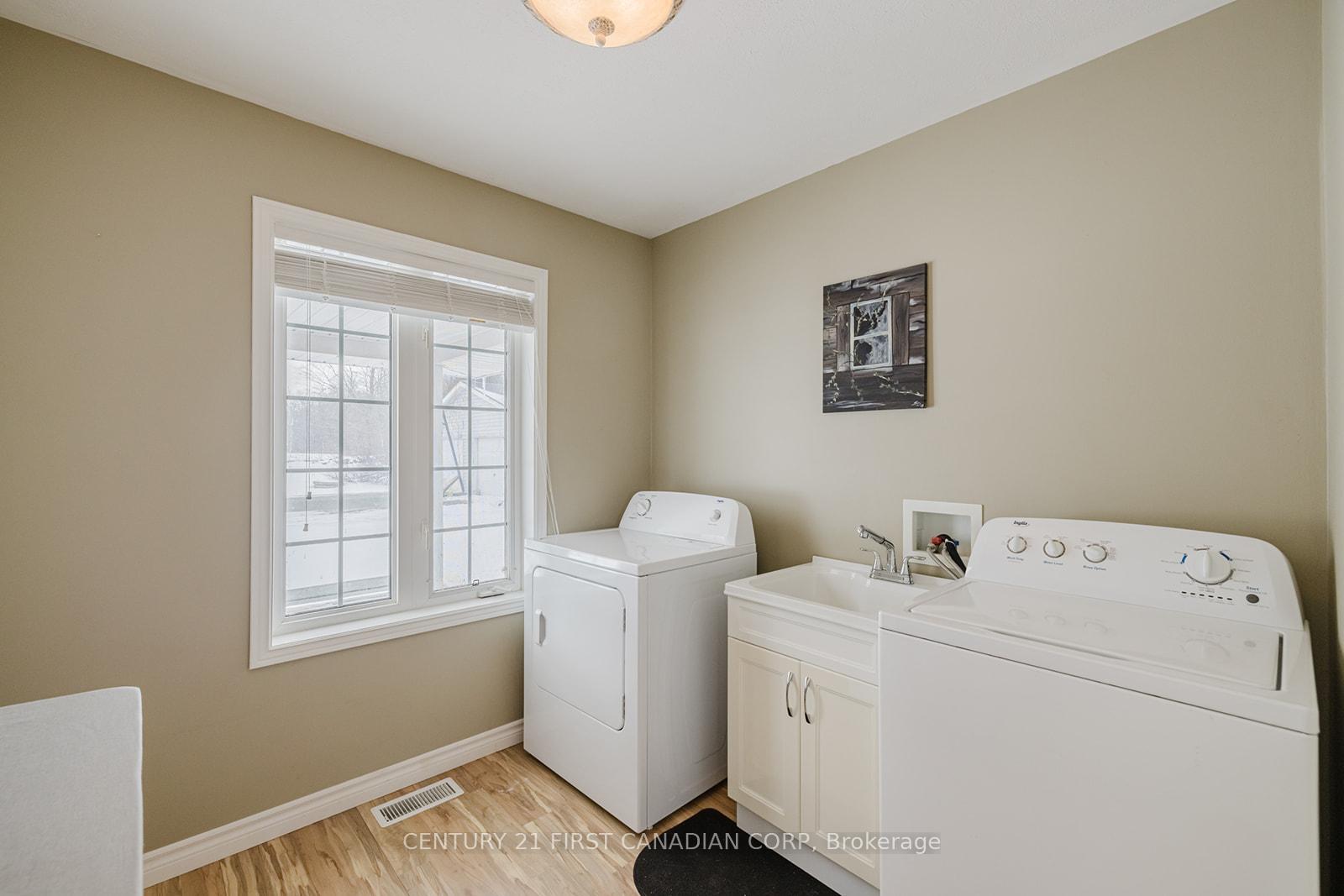 Photo 13 of 31352 Pioneer Line, Dutton/Dunwich, Rural Dutton/Dunwich — HOMEH