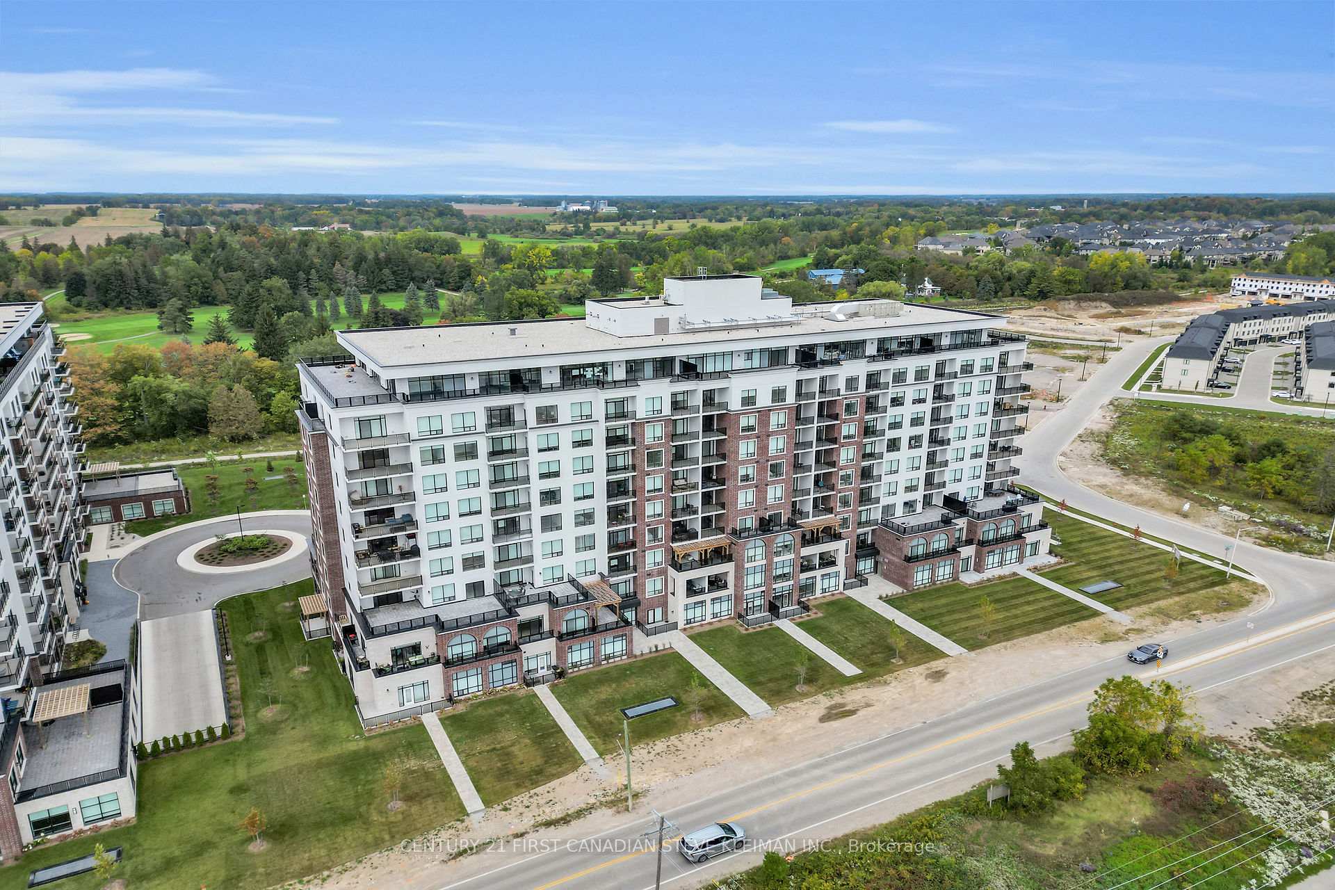 Front of Unit 904, 480 Callaway Road