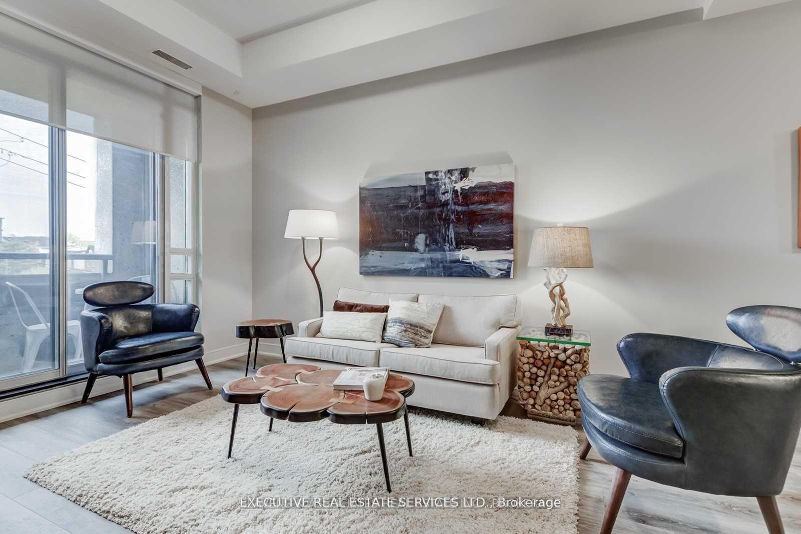 Photo 6 of Unit 807, 150 Main Street, Hamilton, Corktown — HOMEH