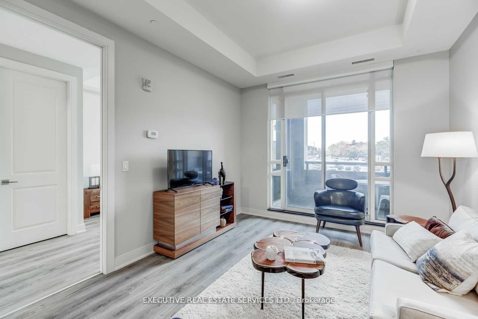 Photo 7 of Unit 807, 150 Main Street, Hamilton, Corktown — HOMEH