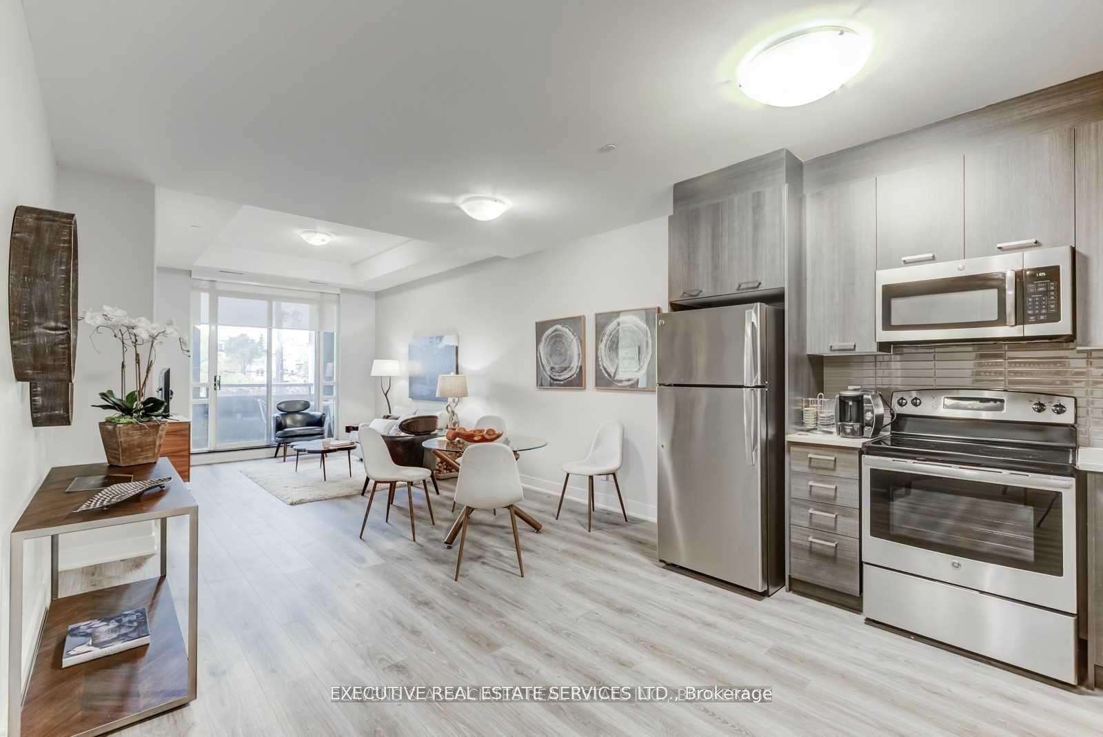 Photo 10 of Unit 807, 150 Main Street, Hamilton, Corktown — HOMEH