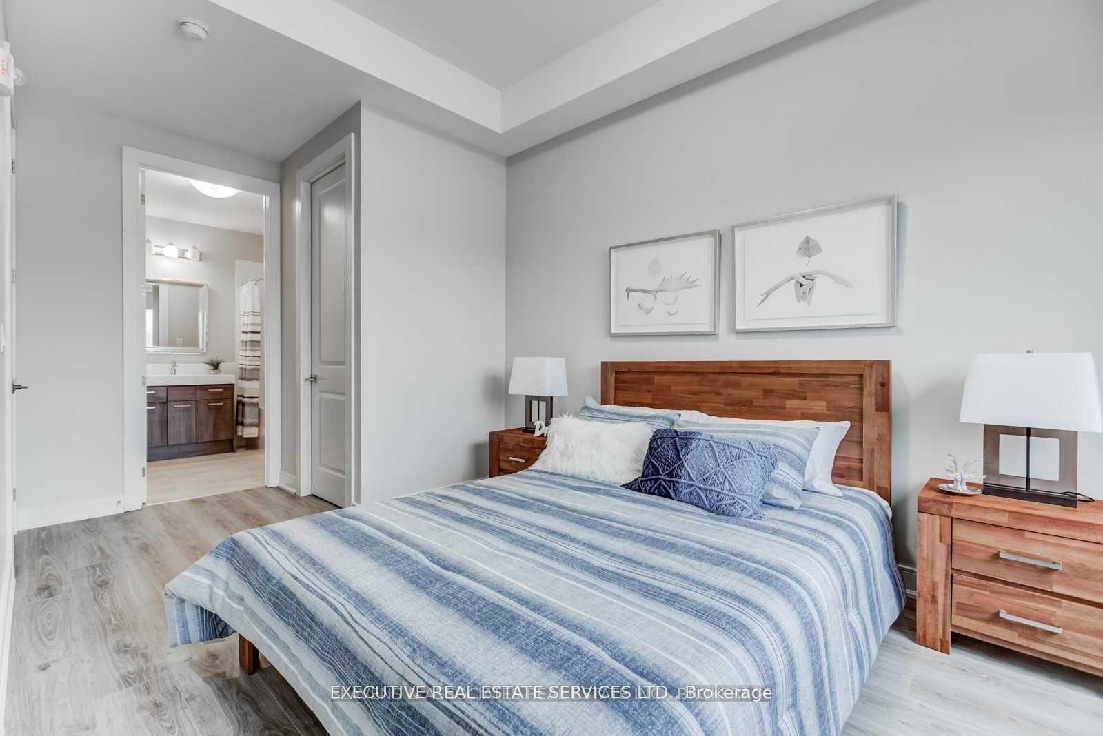 Photo 14 of Unit 807, 150 Main Street, Hamilton, Corktown — HOMEH