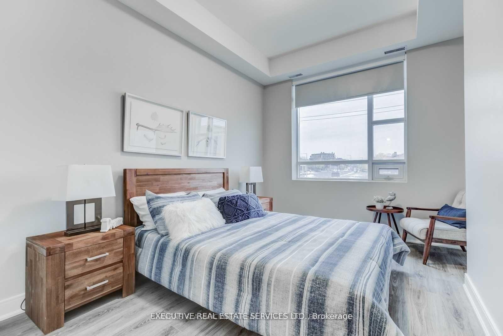 Photo 15 of Unit 807, 150 Main Street, Hamilton, Corktown — HOMEH