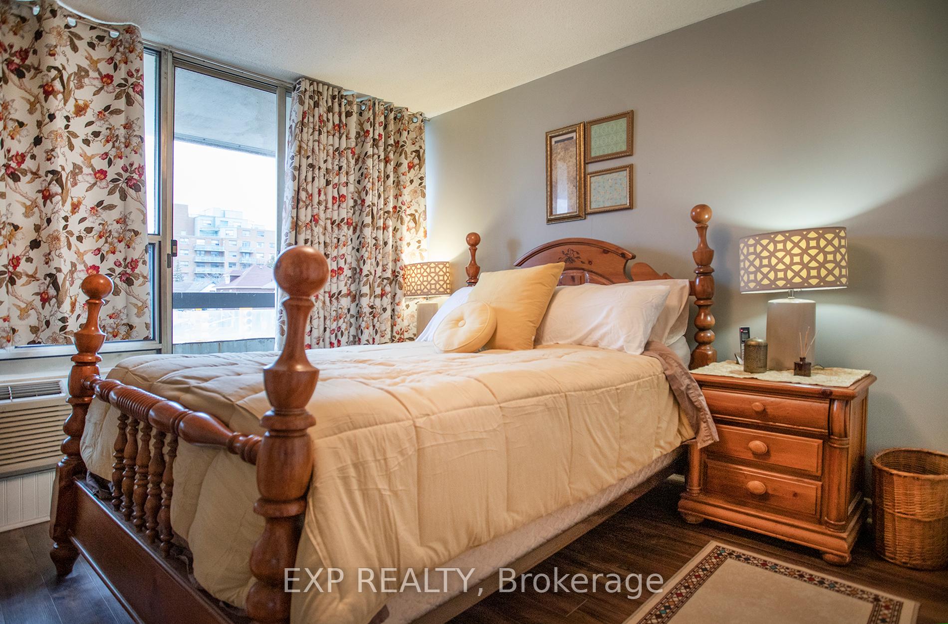 Photo 8 of Unit 305, 55 William Street E, Oshawa, O'Neill — HOMEH