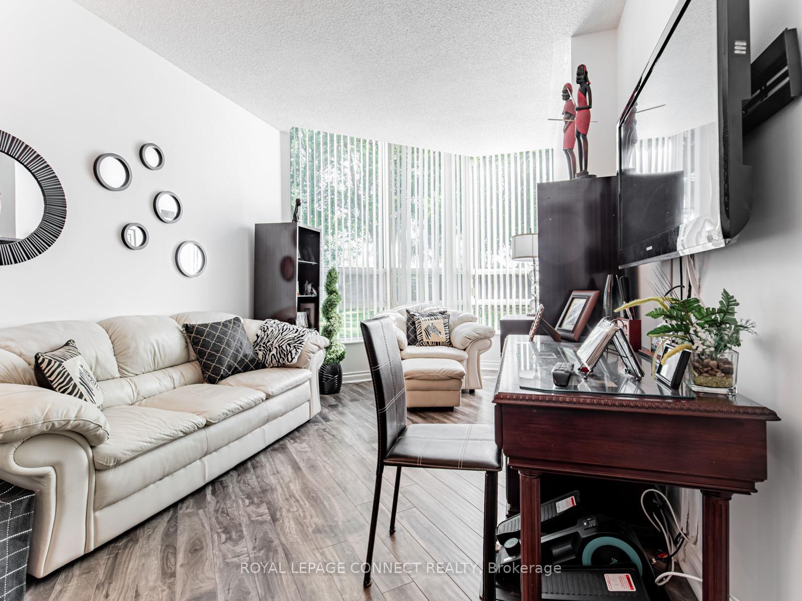 Photo 13 of Unit 122, 7905 Bayview Avenue, Markham, Thornhill — HOMEH