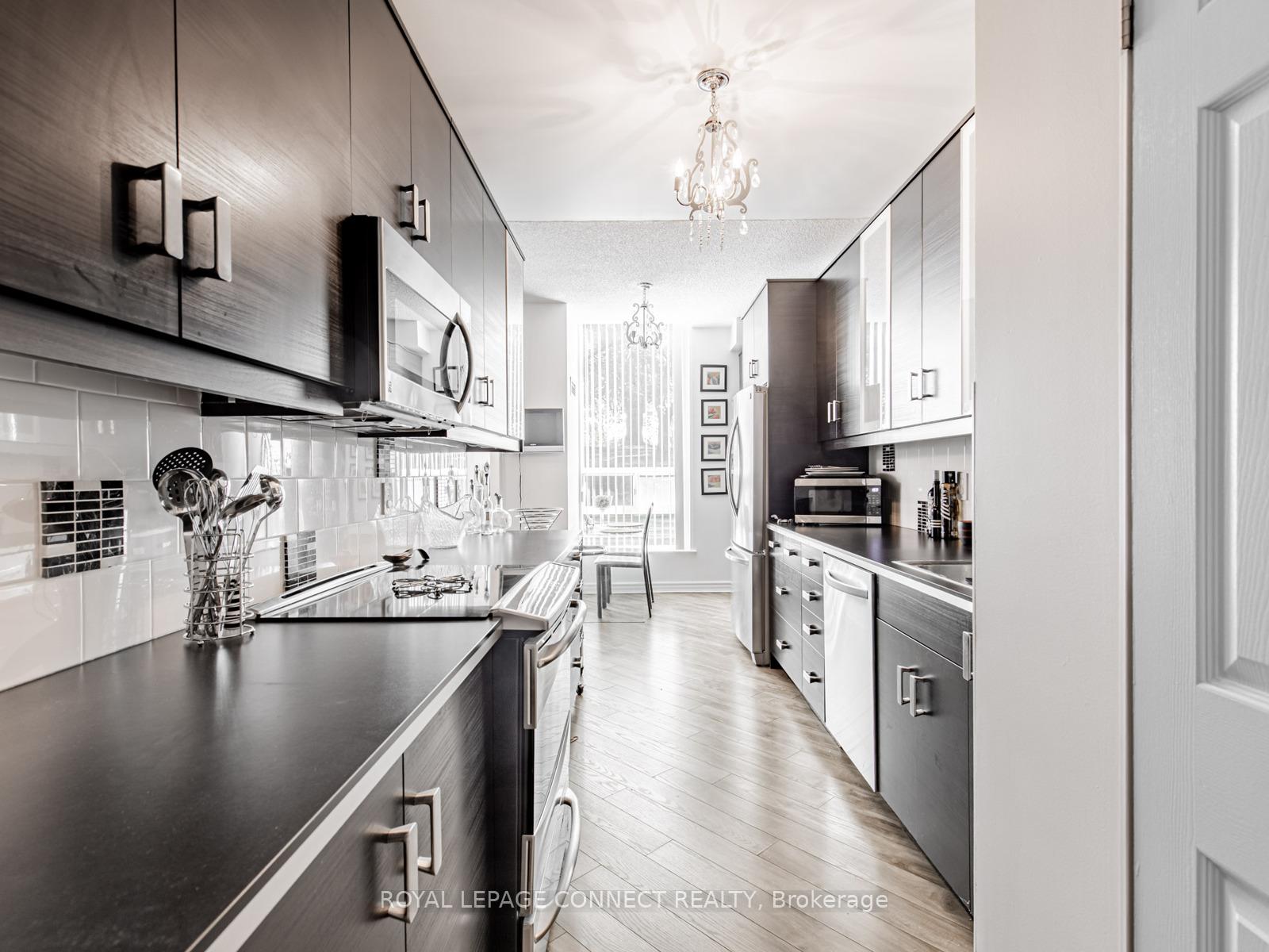 Photo 17 of Unit 122, 7905 Bayview Avenue, Markham, Thornhill — HOMEH