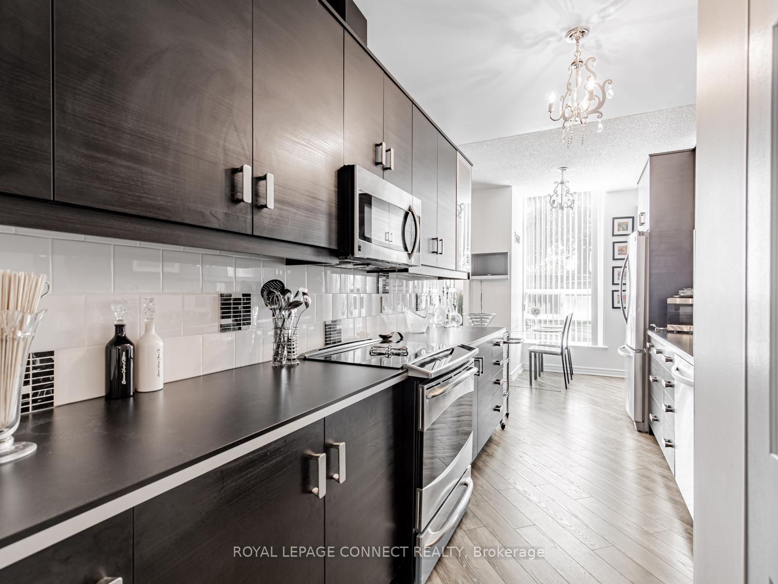 Photo 18 of Unit 122, 7905 Bayview Avenue, Markham, Thornhill — HOMEH