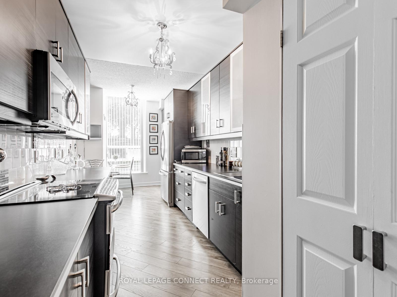Photo 19 of Unit 122, 7905 Bayview Avenue, Markham, Thornhill — HOMEH