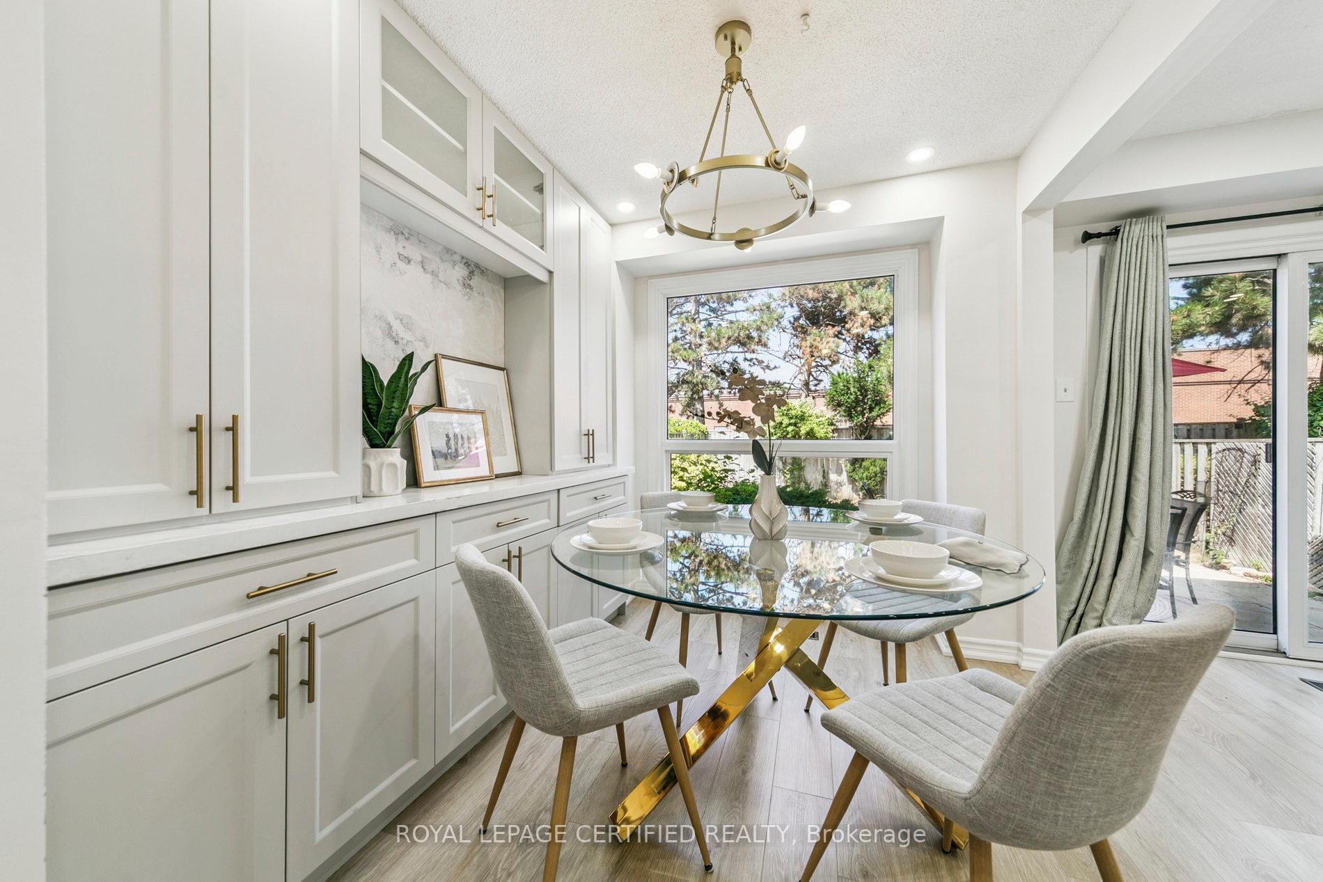 Photo 9 of Unit 3, 3455 Caplan Crescent, Burlington, Roseland — HOMEH
