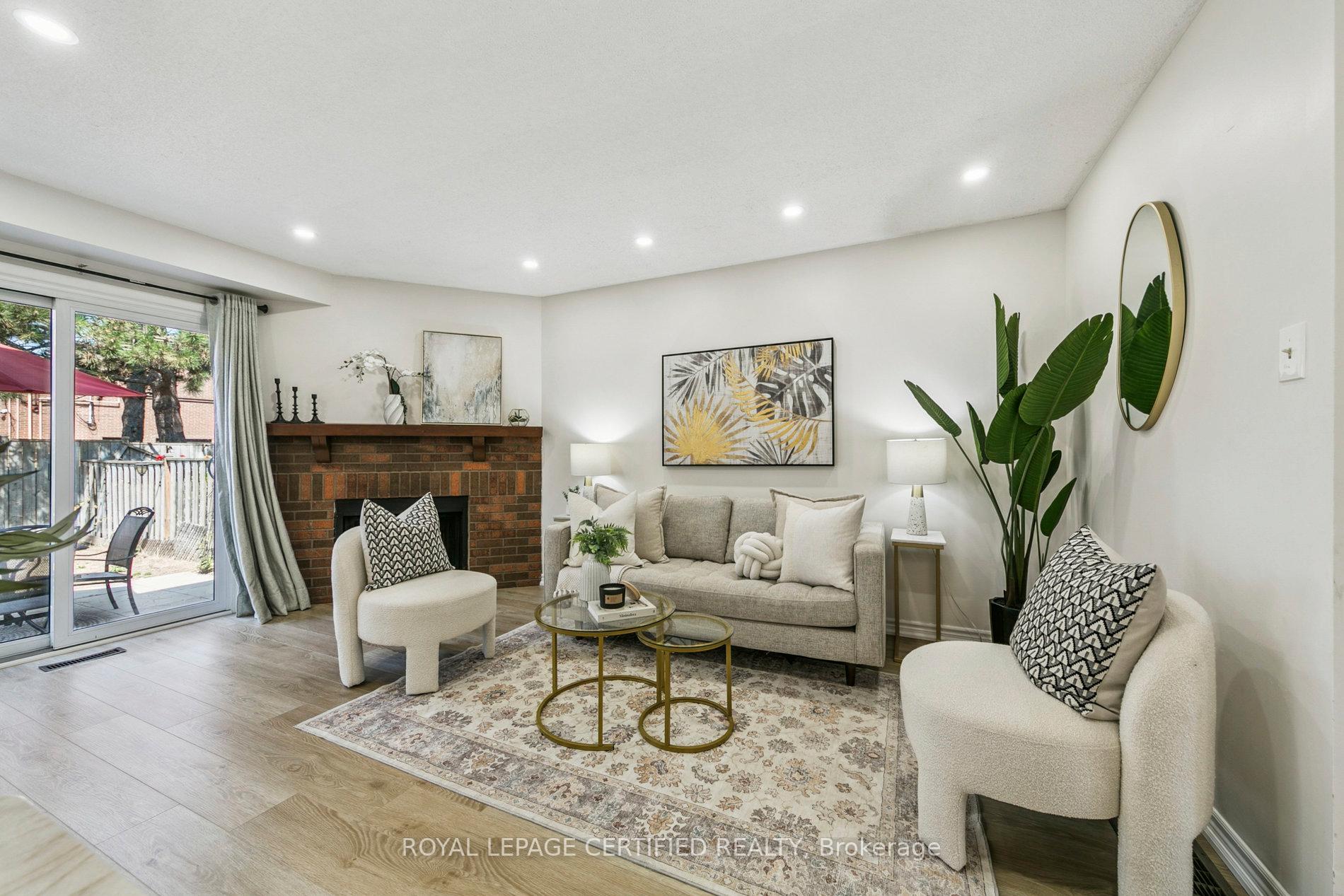 Photo 15 of Unit 3, 3455 Caplan Crescent, Burlington, Roseland — HOMEH