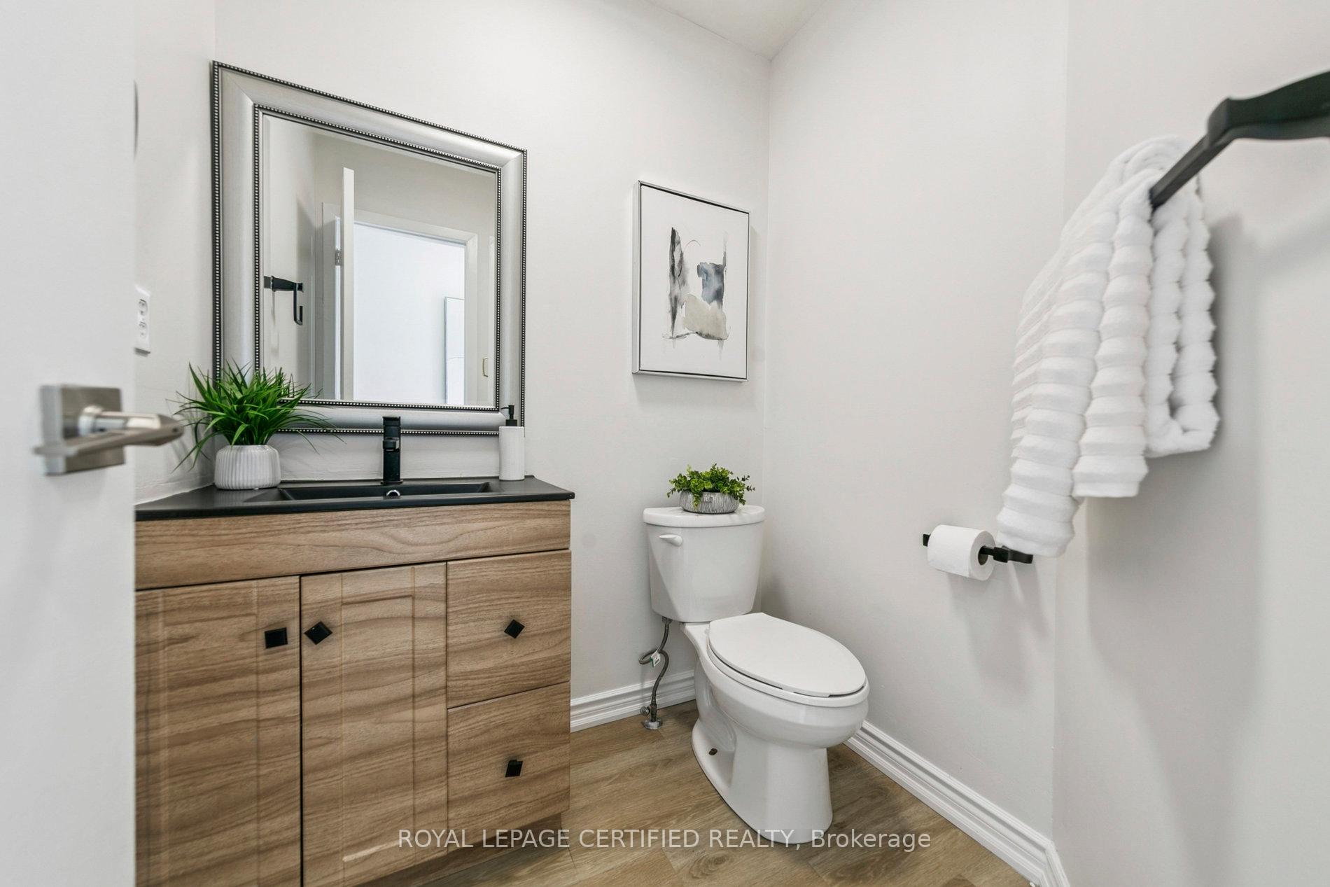 Photo 17 of Unit 3, 3455 Caplan Crescent, Burlington, Roseland — HOMEH