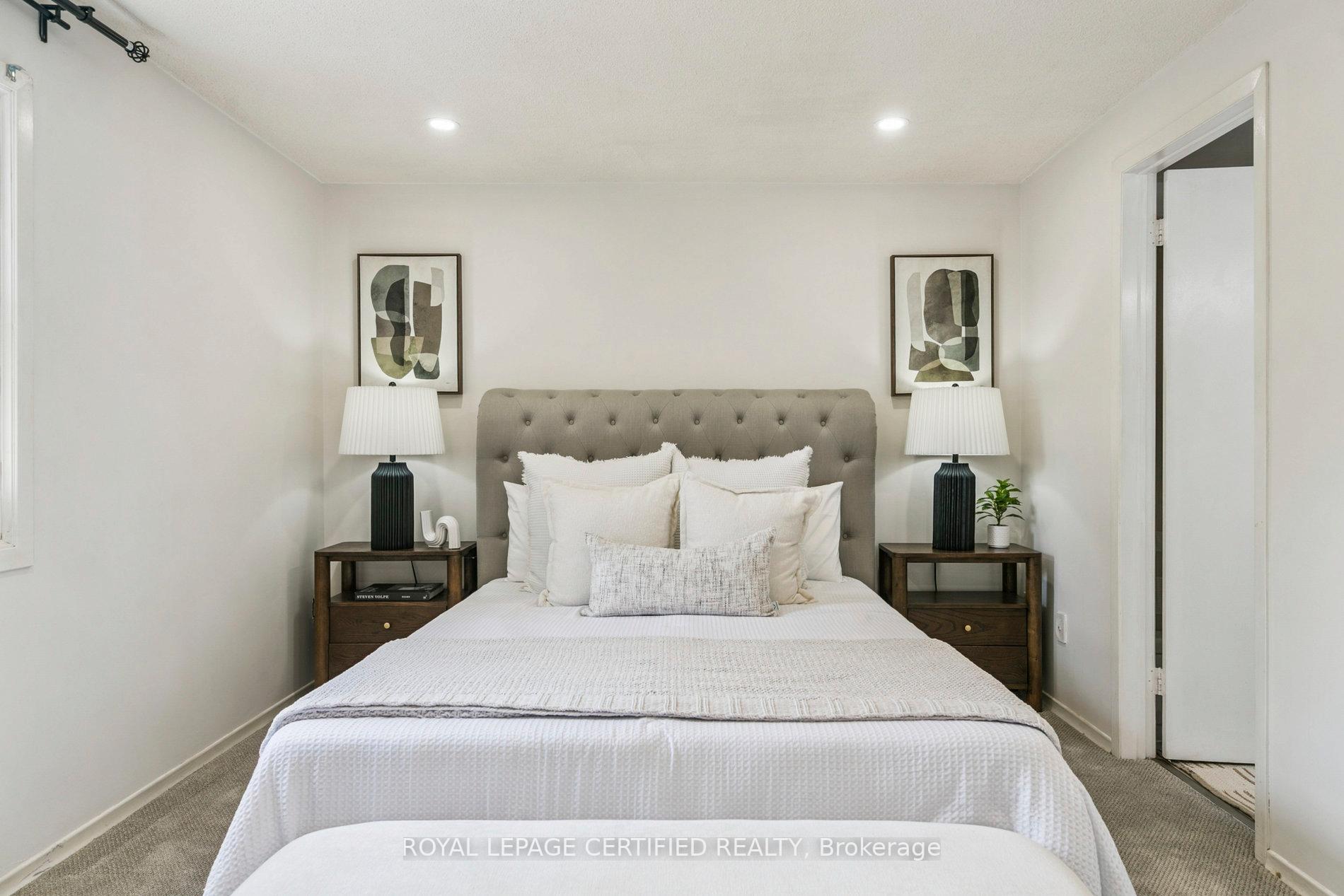 Photo 21 of Unit 3, 3455 Caplan Crescent, Burlington, Roseland — HOMEH