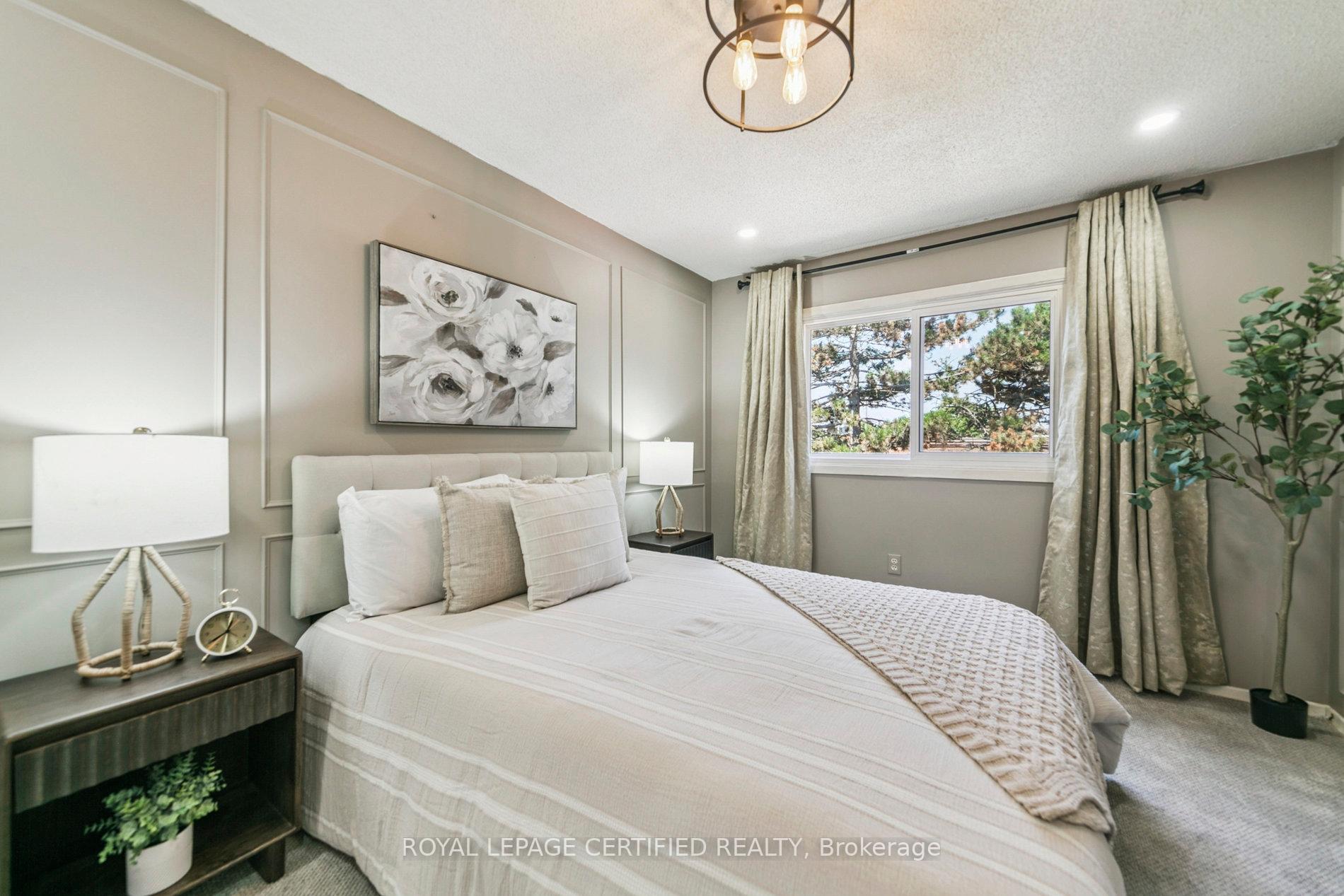 Photo 27 of Unit 3, 3455 Caplan Crescent, Burlington, Roseland — HOMEH